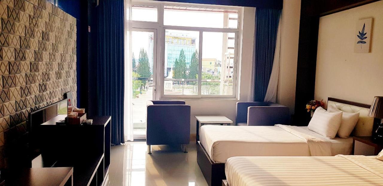 Quoc Thanh Hotel Long Khanh Exterior foto