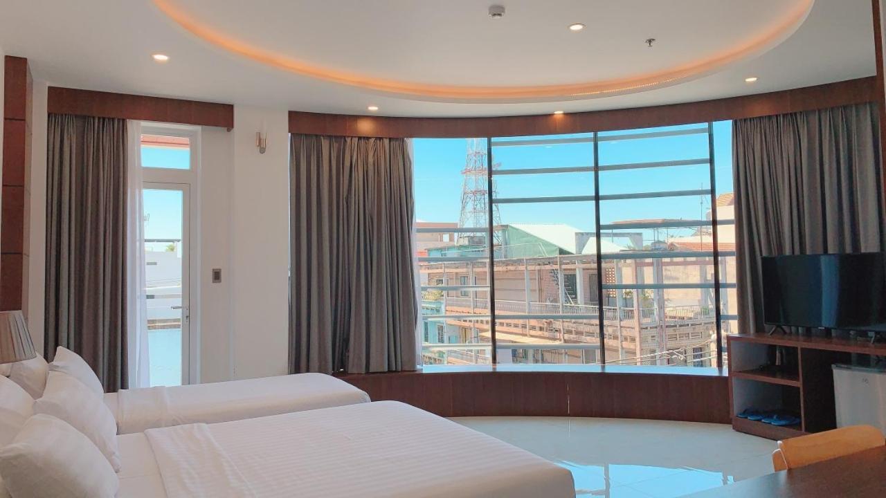 Quoc Thanh Hotel Long Khanh Exterior foto