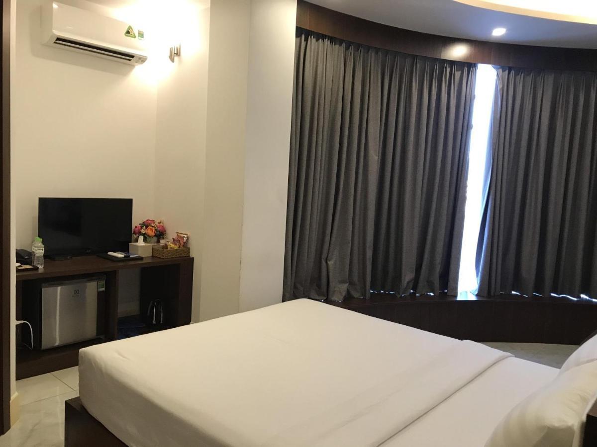Quoc Thanh Hotel Long Khanh Exterior foto