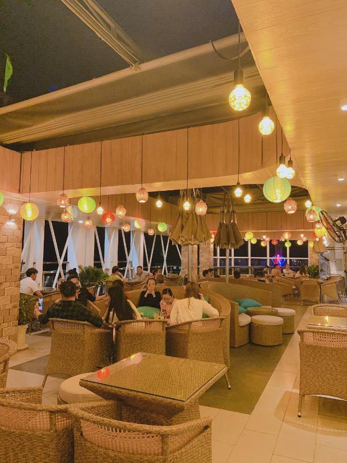 Quoc Thanh Hotel Long Khanh Exterior foto