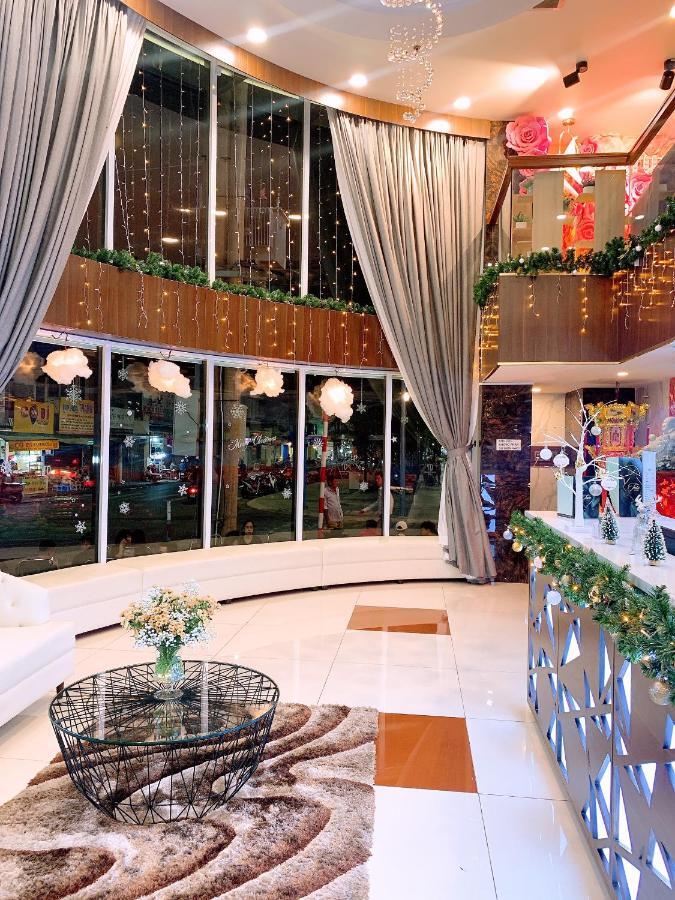 Quoc Thanh Hotel Long Khanh Exterior foto